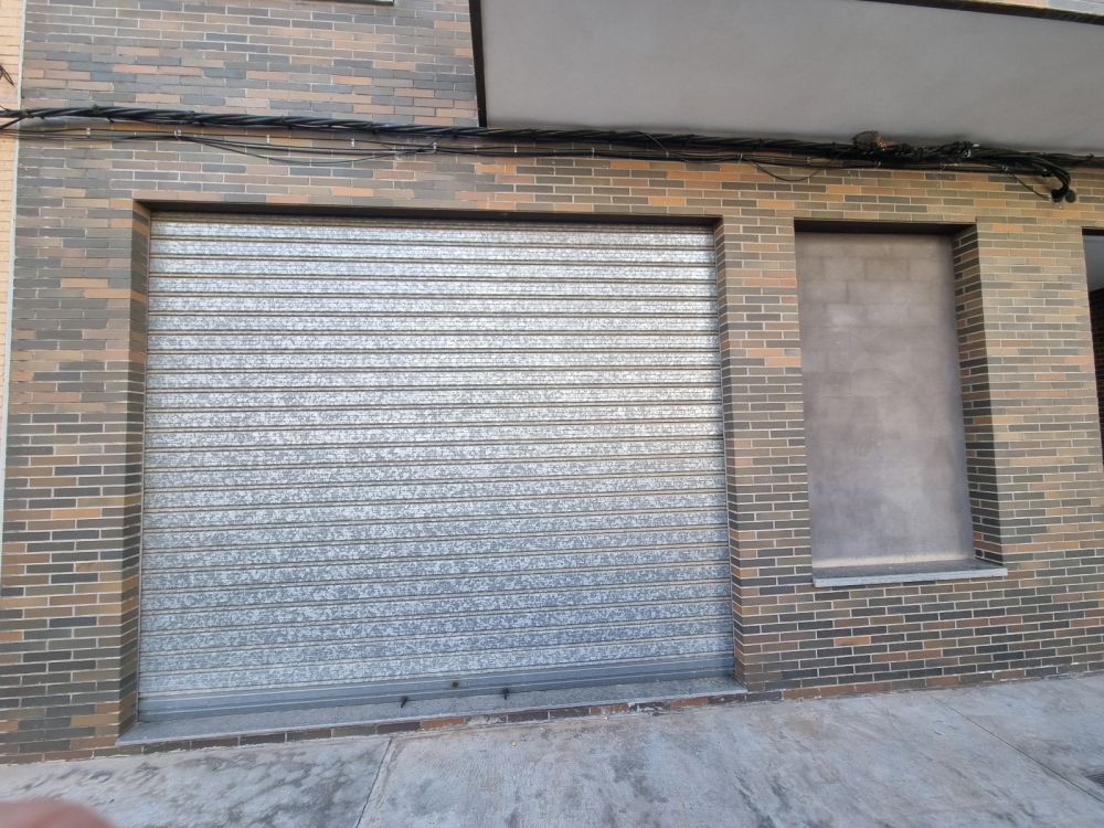 Bajo Comercial Diáfano En Cárcer